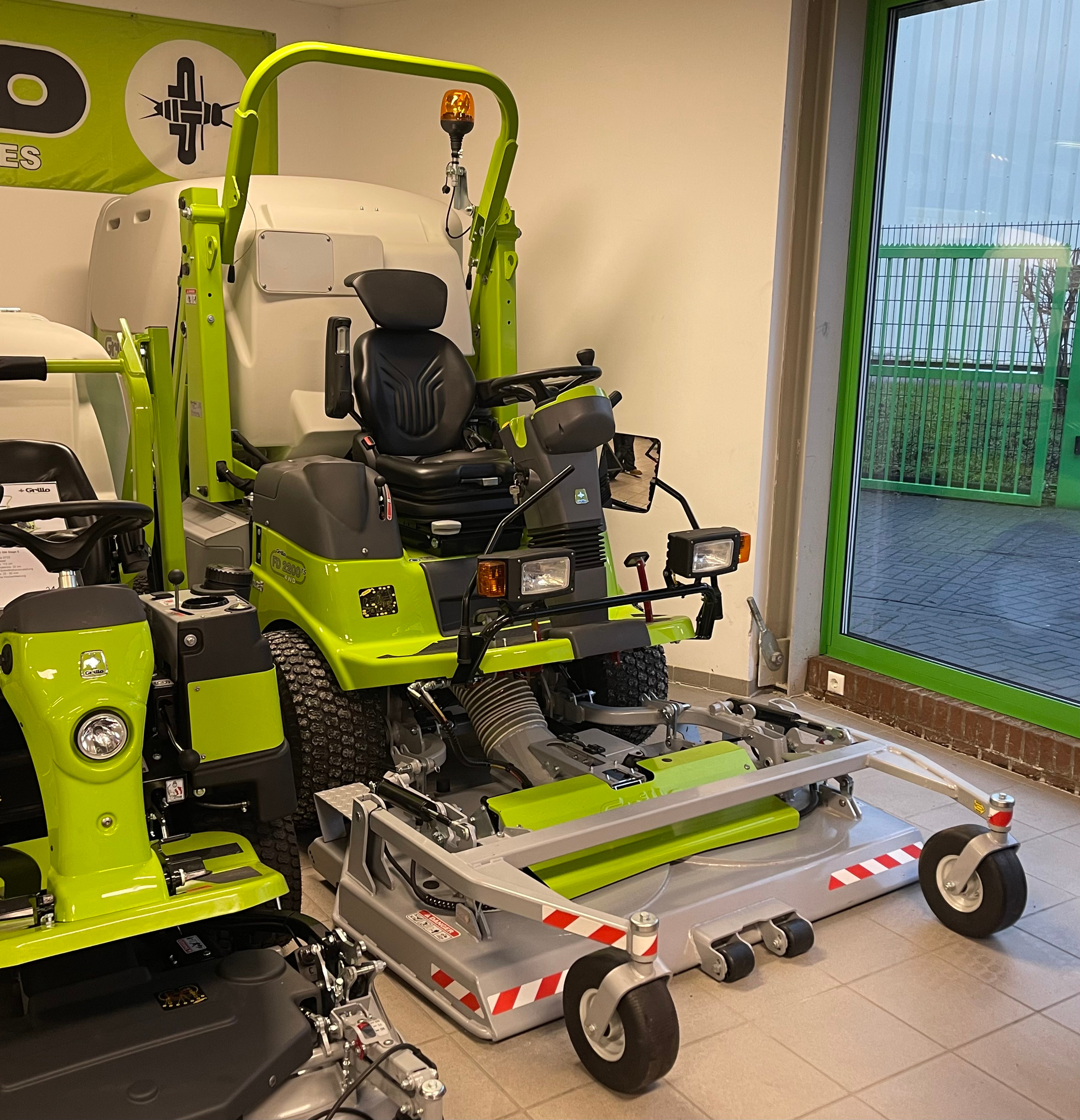 Grillo Frontmäher FD 2200 TS Vorführmaschine mit Kabine + Heizung + Klimaanlage
