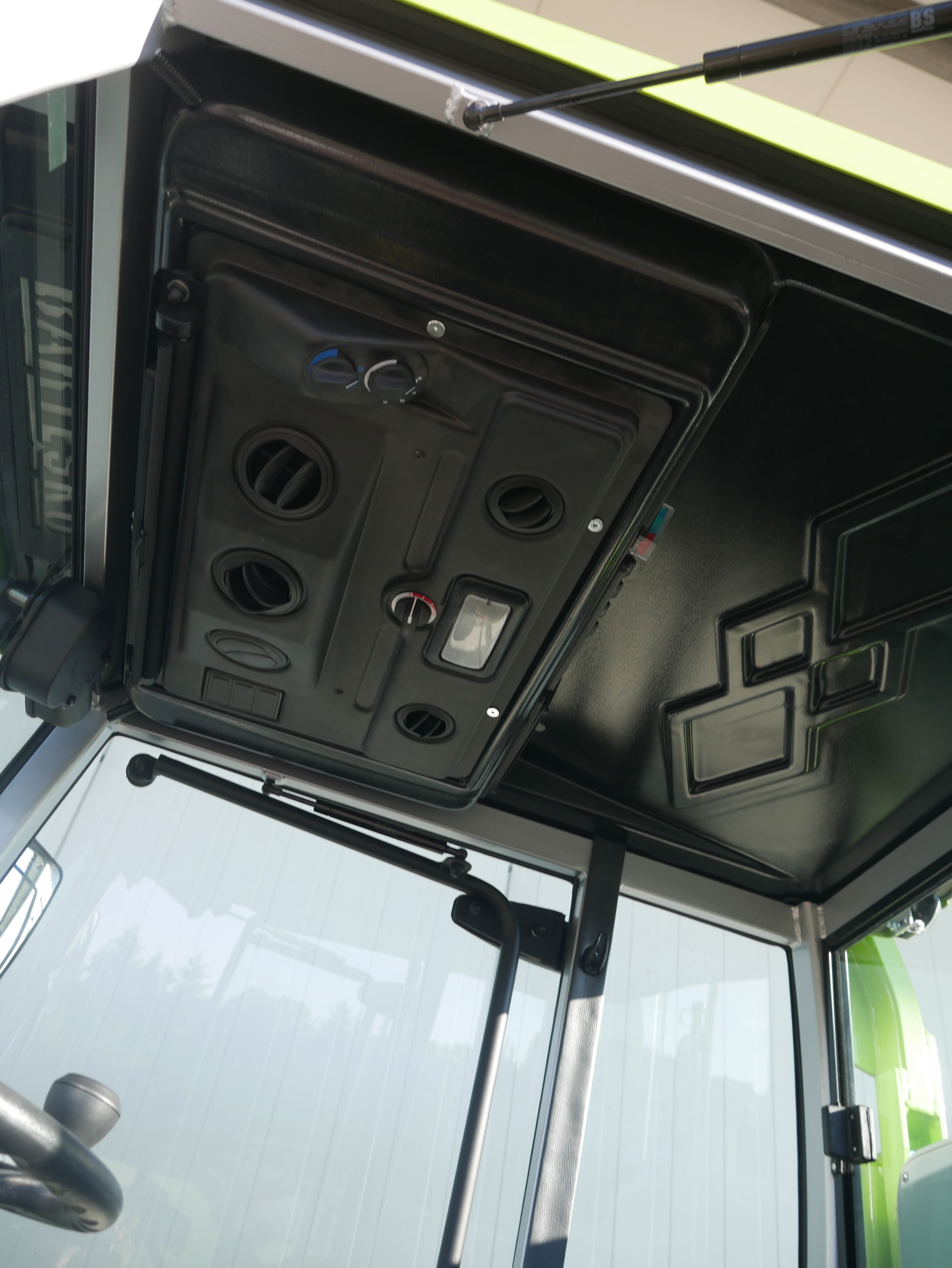 Grillo Frontmäher FD 13.09 4WD mit Kabine + Heizung