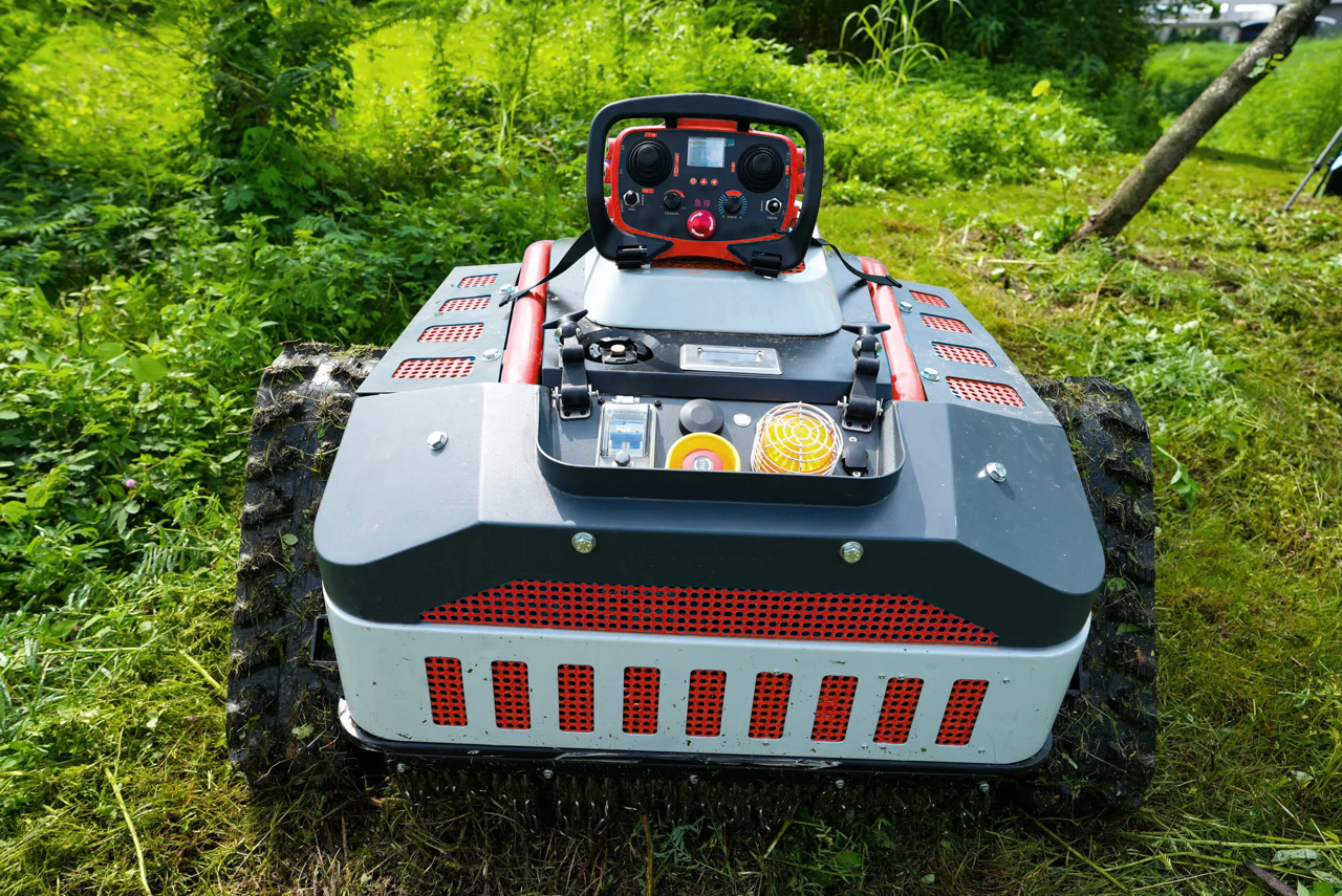 Ferrari Mähraupe RC-70 EVO
