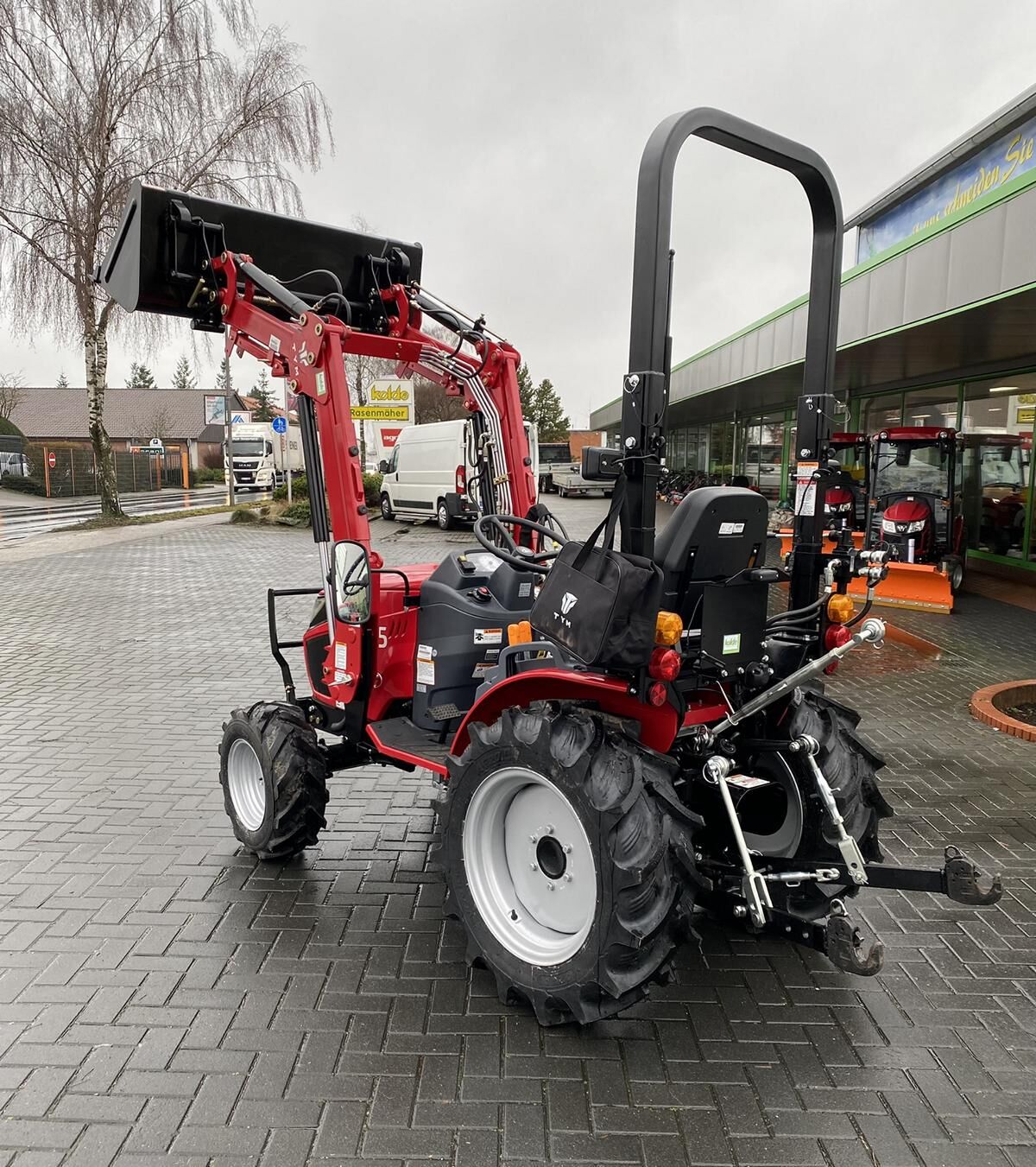 TYM Traktor TS 255 M mit Frontlader online kaufen Kolde Gartentechnik
